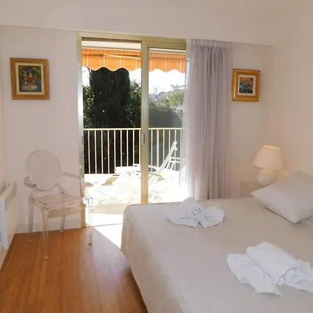 Apartment Spacious 3-room 
